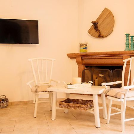 Summer House Collection - A Secluded Getaway Perissa  Esterno foto